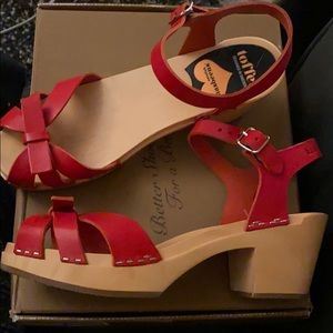 Red Swedish Hasbeens Sandal Clogs 39 (in box)